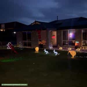 Christmas Light display at 6 Coimadai Court, Mornington
