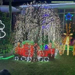 Christmas Light display at 225 Centre Dandenong Road, Cheltenham