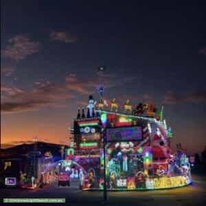 Bedarra Crescent, Burpengary East - Christmas Light Display