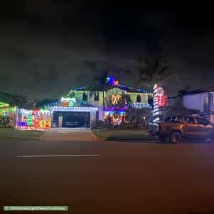 Christmas Light display at 24 Wunburra Circle, Pacific Pines