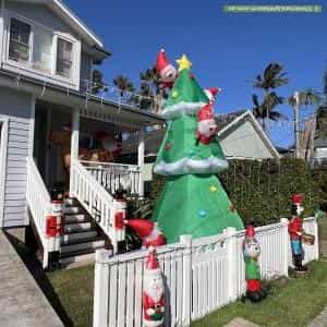 Christmas Light display at 17 Malcolm Street, Narrabeen