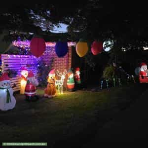 Christmas Light display at 14 Starritt Place, MacArthur