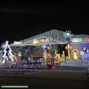Christmas Light display at 9 Aleaha Brace, Aveley