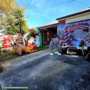 Christmas Light display at 8 Elliot Court, Whittington