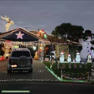 Christmas Light display at 15 Highfields Court, Loganlea