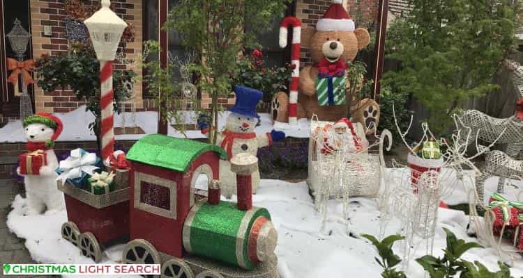 Christmas Light display at 15 Boronia Street, Bentleigh East