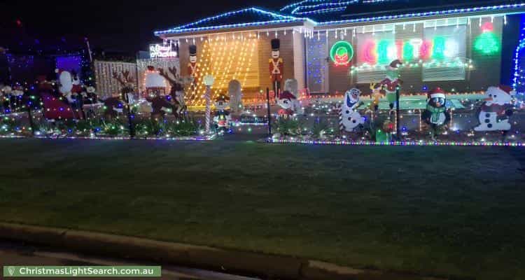 Christmas Light display at Anvil Court, Andrews Farm