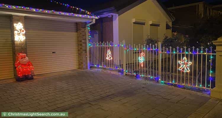 Christmas Light display at 22 Essex Street, Mansfield Park