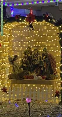 Christmas Light display at 74 Catalina Avenue, Parafield Gardens