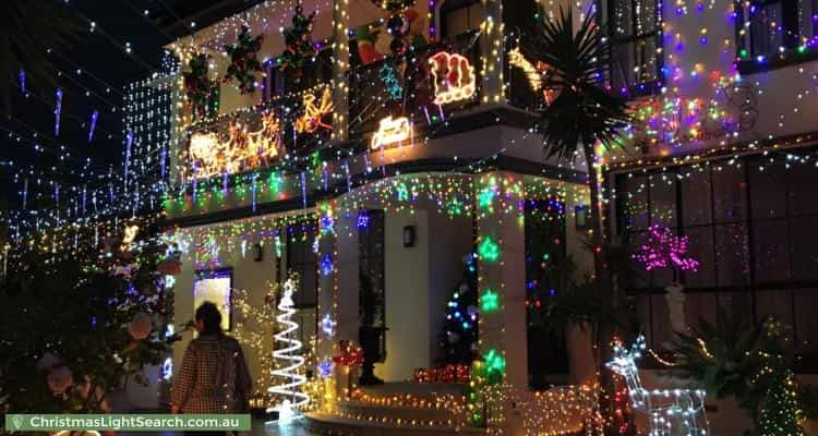 Christmas Light display at 50 Blantyre Avenue, Chelsea