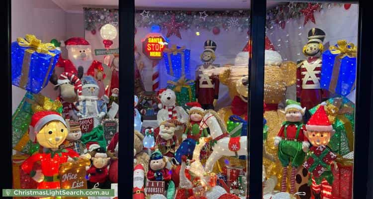 Christmas Light display at 352 Coburns Road, Kurunjang