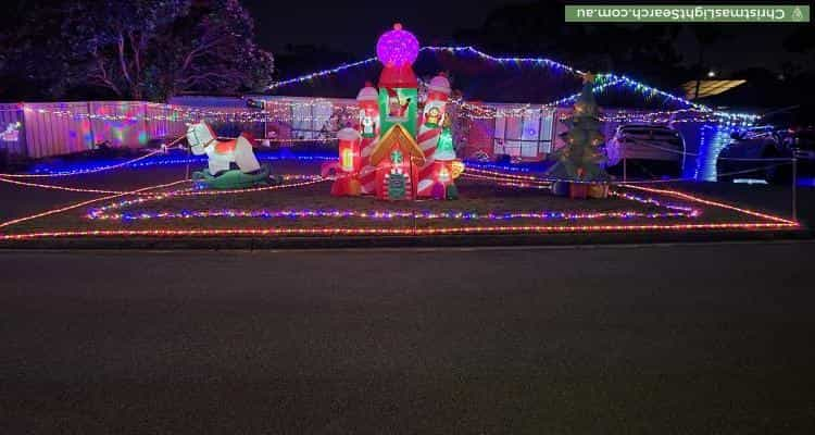 Christmas Light display at 29 Ashton Rise, Huntfield Heights