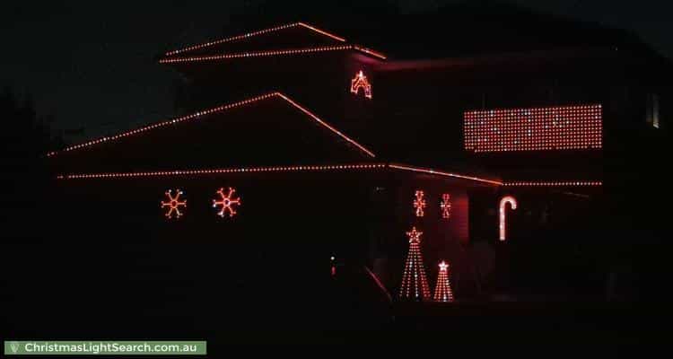 Christmas Light display at 33 Baxter Avenue, Chelsea