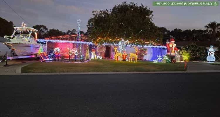 Christmas Light display at  Conway Grove, Heathridge