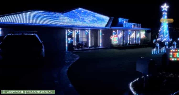Christmas Light display at 9 Monti Place, North Richmond