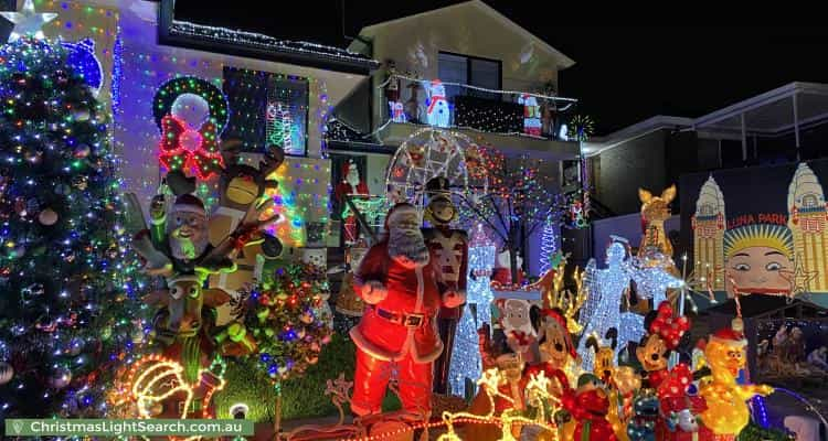 Christmas Light display at 5 Dickson Avenue, Mount Warrigal