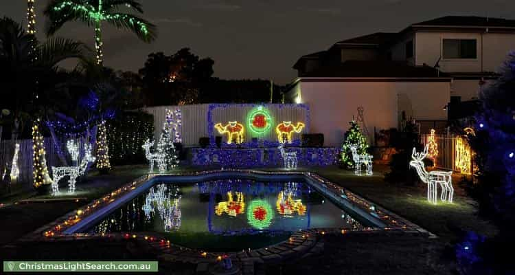 Christmas Light display at  Moncrieff Court, Mount Ommaney