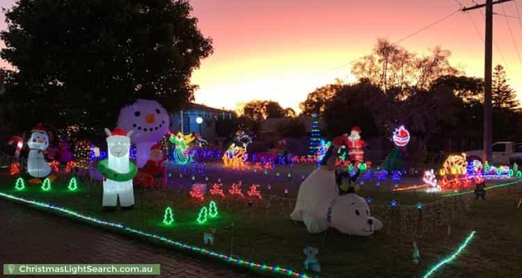 Christmas Light display at 2 Cook Place, Lesmurdie
