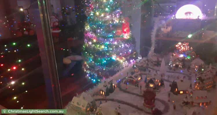 Christmas Light display at 123 Pembroke Road, Mooroolbark