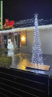 Christmas Light display at 1 Tucker Street, Doreen