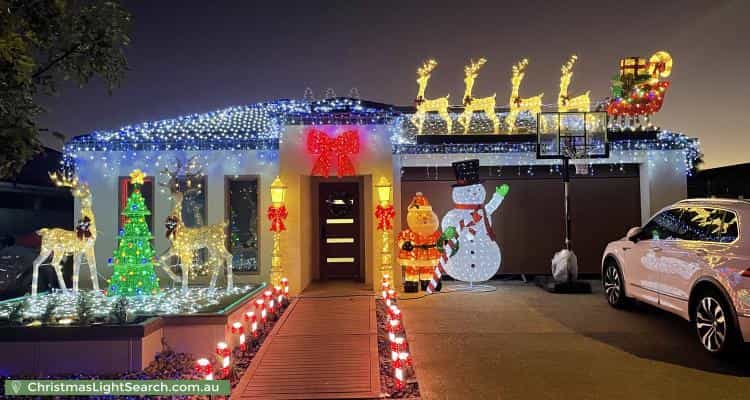 Christmas Light display at 27 Rateki Close, Burton