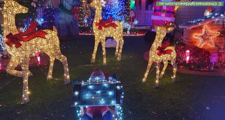 Christmas Light display at 19 Crowder Circuit, Stirling
