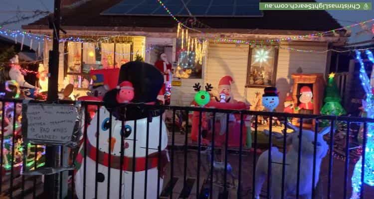 Christmas Light display at  Robin Avenue, Norlane