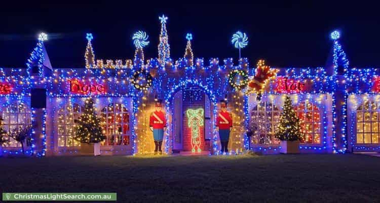 Christmas Light display at 9 Rothschild Street, Woodcroft