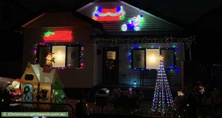 Christmas Light display at 171 Mansfield Street, Thornbury