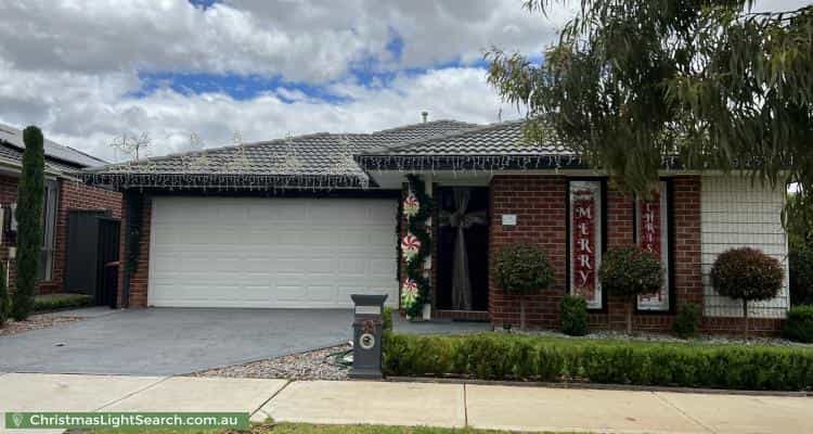 Christmas Light display at 47 Maracana Circuit,  Strathtulloh