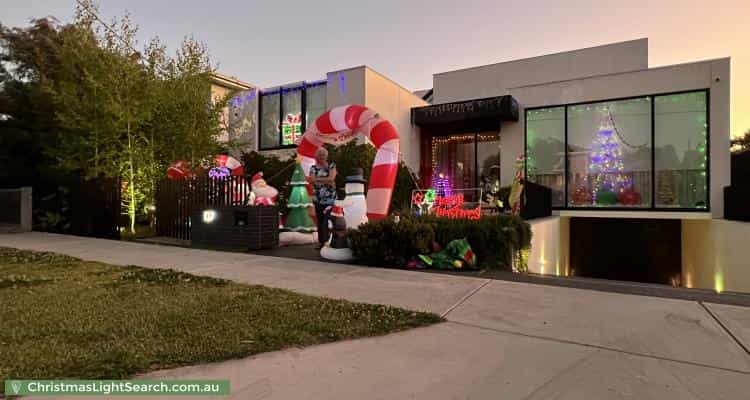 Christmas Light display at 137 Smith Street, Thornbury