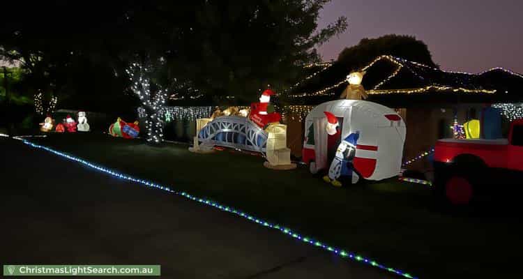 Christmas Light display at 19 Greythorne Court, Narre Warren