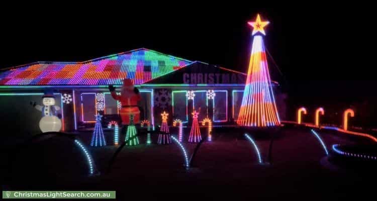 Christmas Light display at 9 Monti Place, North Richmond