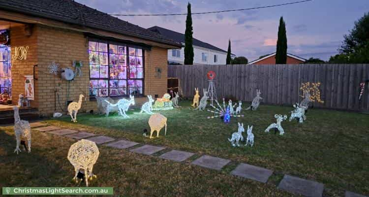 Christmas Light display at 7 Medway Avenue, Cheltenham