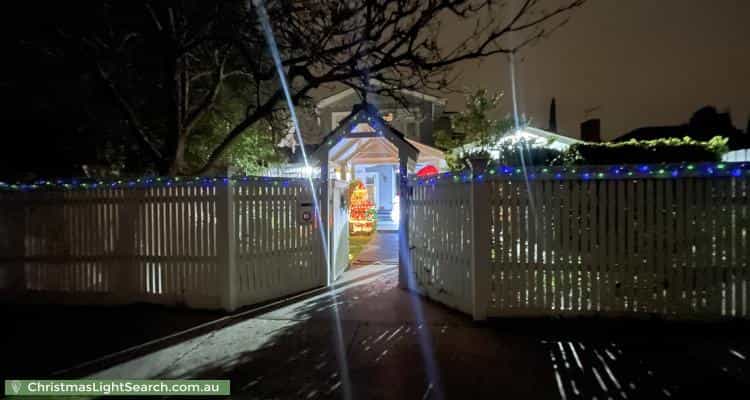 Christmas Light display at 35 Earlsfield Road, Hampton
