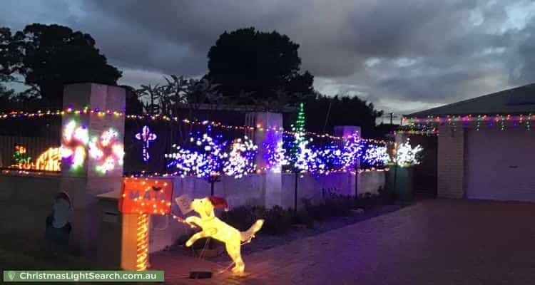 Christmas Light display at 2 Cook Place, Lesmurdie