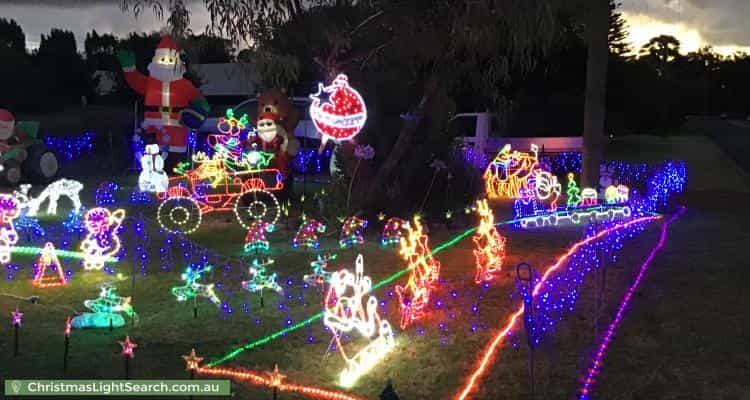 Christmas Light display at 2 Cook Place, Lesmurdie