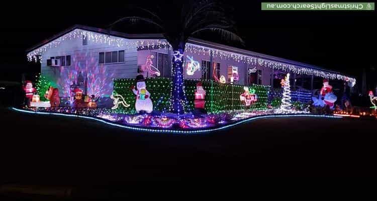 Christmas Light display at  Mulligan Crescent, Calliope