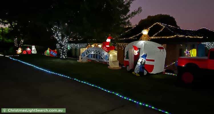 Christmas Light display at 19 Greythorne Court, Narre Warren