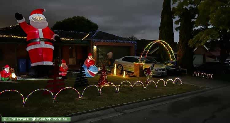 Christmas Light display at 19 Greythorne Court, Narre Warren