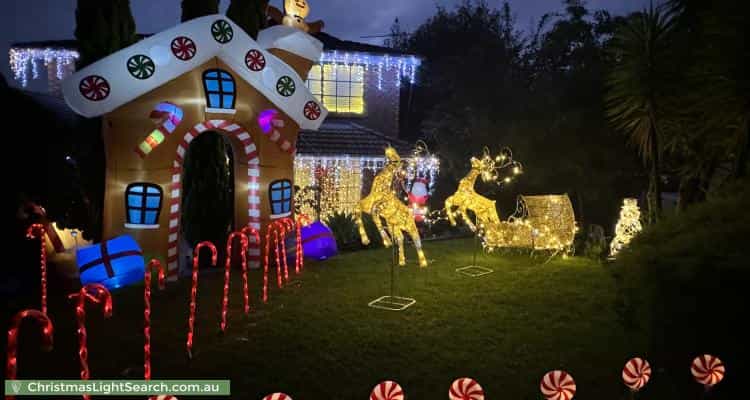Christmas Light display at 20 Queens Parade, Hillside