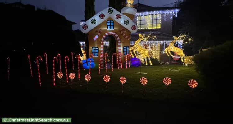 Christmas Light display at 20 Queens Parade, Hillside