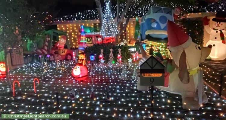 Christmas Light display at 9 Oakwood Avenue, Woodlands