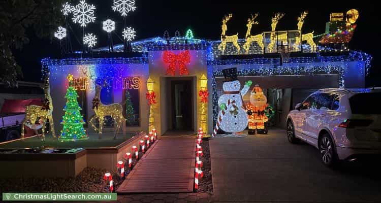 Christmas Light display at 27 Rateki Close, Burton
