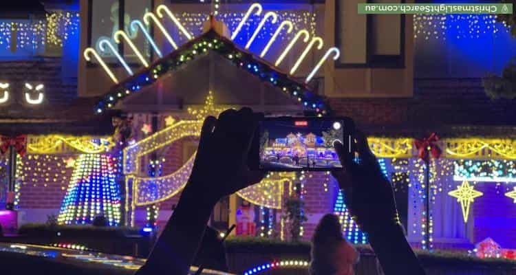 Christmas Light display at 88 Parkhill Road, Kew