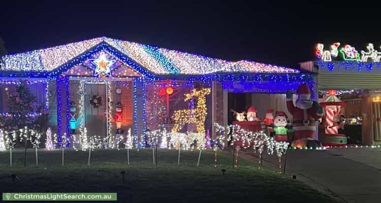 Christmas Light display at  Oakover Turn, Greenfields