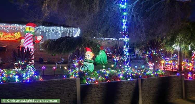 Christmas Light display at 33 Chevalier Crescent, Mooroolbark