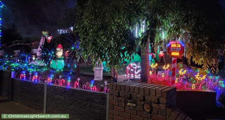 Christmas Light display at 33 Chevalier Crescent, Mooroolbark