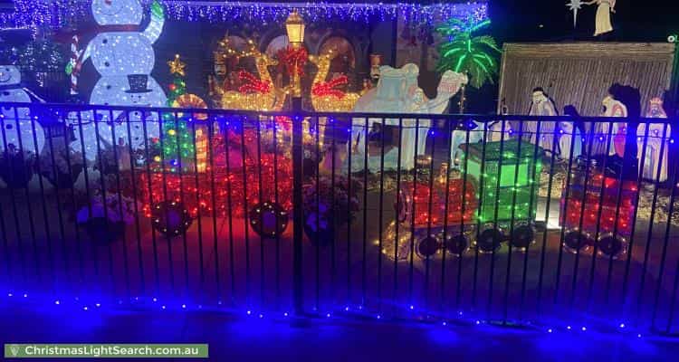 Christmas Light display at 80 Kensington Way, Burton