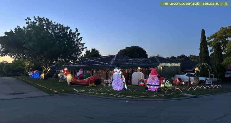 Christmas Light display at 19 Greythorne Court, Narre Warren